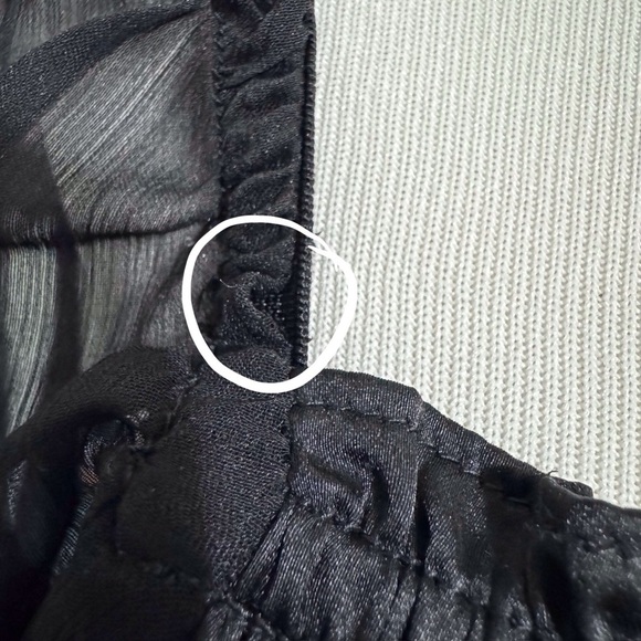 Urban Outfitters Black Smocked Crop Top Sheer Bubble Sleeve Blouse Medium - Picture 8 of 11